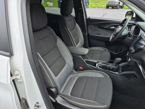 Certified 2023 Chevrolet TrailBlazer LT w/ Convenience Package AWD/4WD image 27