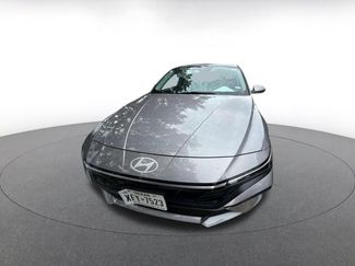 Used 2025 Hyundai Elantra SEL FWD video 2
