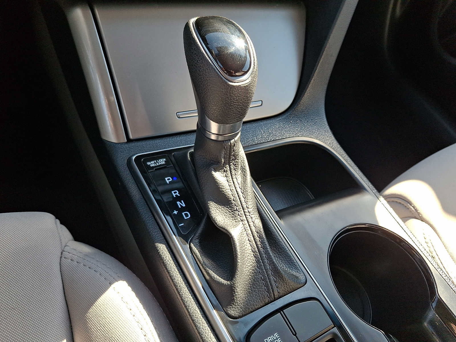 Used 2016 Hyundai Sonata SE FWD image 14