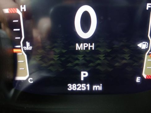 Used 2023 Jeep Wrangler Unlimited Sport AWD/4WD image 19