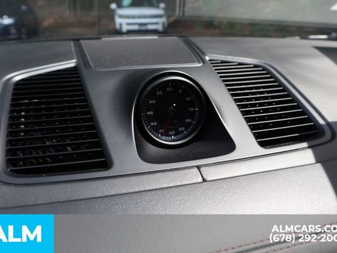 Used 2023 Porsche Cayenne Turbo AWD/4WD image 29