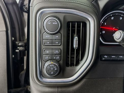 Used 2023 Chevrolet Silverado 3500 High Country image 10