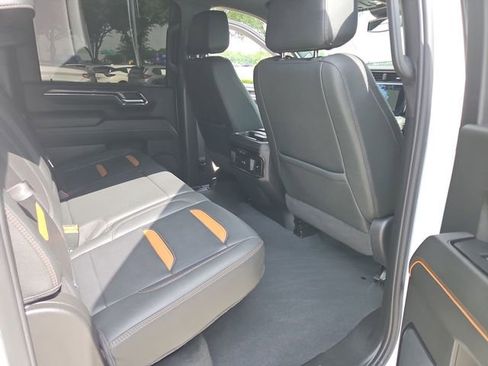 Used 2024 GMC Sierra 2500 AT4 AWD/4WD image 27