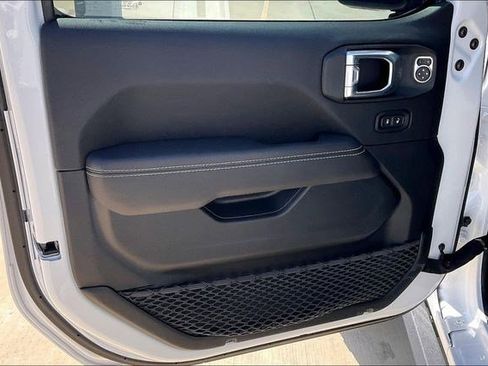 Used 2023 Jeep Wrangler Sahara w/ LED Lighting Group image 28