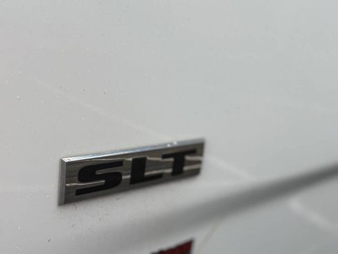 Used 2013 RAM 1500 Classic SLT w/ Protection Group image 9