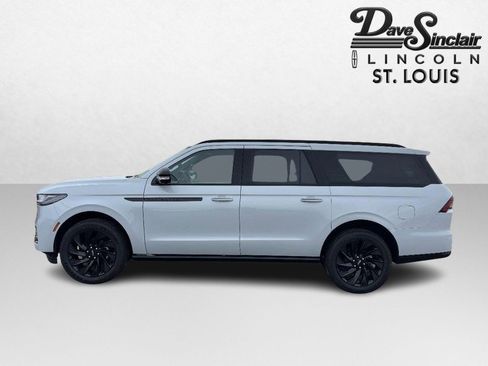 New 2026 Lincoln Navigator L Reserve w/ Jet Appearance Package image 6