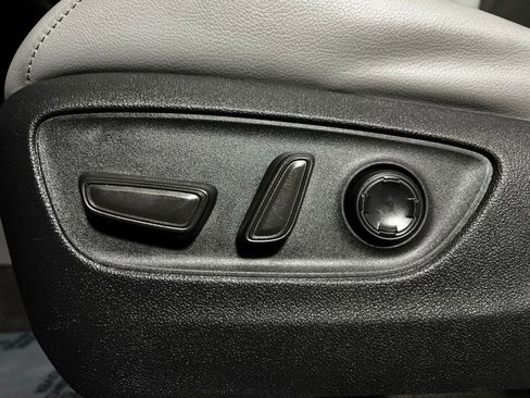 Certified 2023 Toyota Sienna Limited image 14