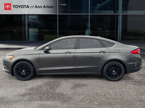 Used 2018 Ford Fusion SE w/ Fusion SE Technology Package image 7