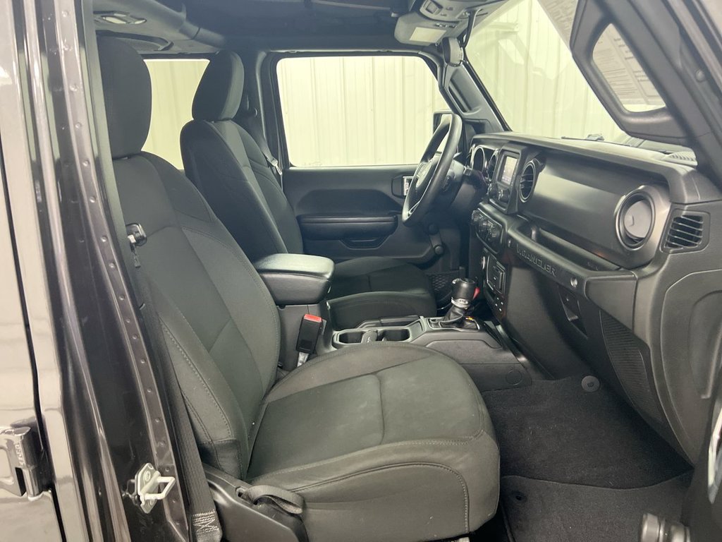Used 2021 Jeep Wrangler Unlimited Sport AWD/4WD image 21
