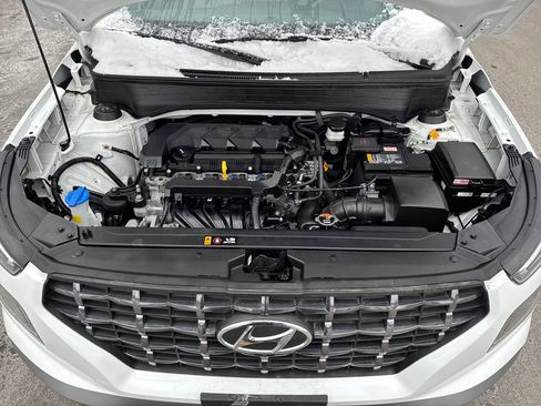 Used 2025 Hyundai Venue SEL image 28