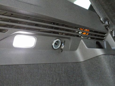 New 2025 Volkswagen ID.4 Pro S image 23