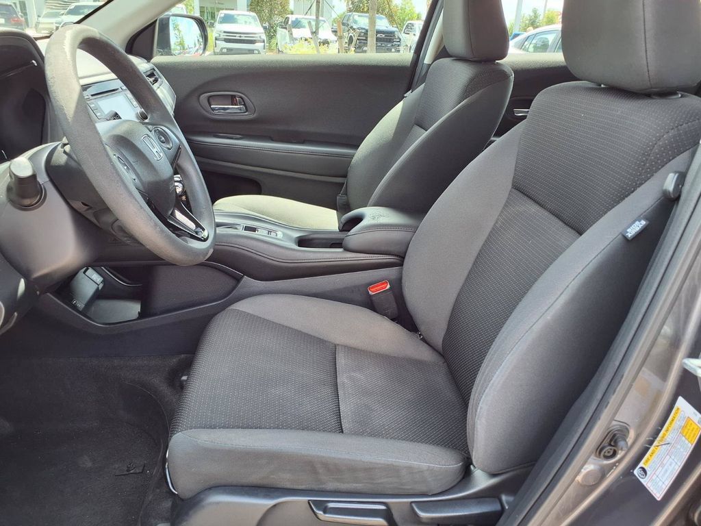 Used 2022 Honda HR-V LX image 23