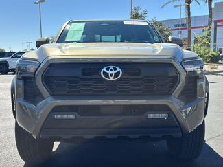 Used 2025 Toyota Tacoma TRD Off-Road w/ TRD Off Road Upgrade Package video 2