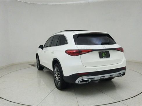 Used 2025 Mercedes-Benz GLC 300 image 65