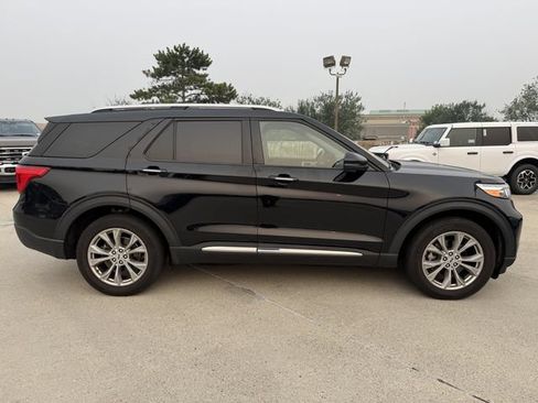 Certified 2023 Ford Explorer Limited w/ Limited Technology Package AWD/4WD image 2