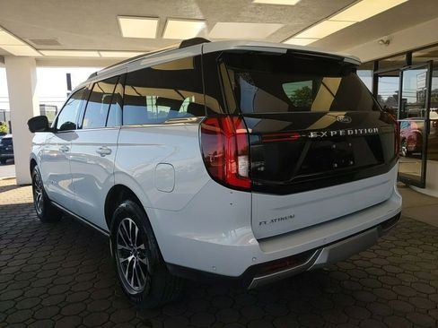 Certified 2025 Ford Expedition Platinum AWD/4WD image 9