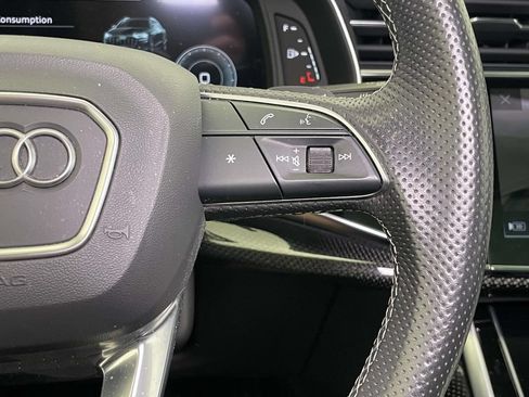 Used 2021 Audi SQ8 Prestige AWD/4WD image 35