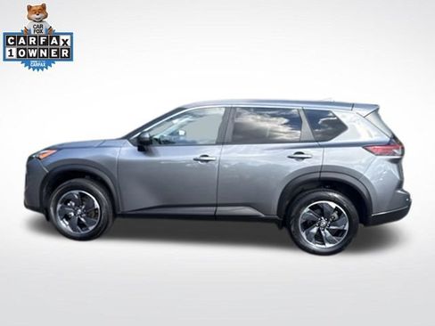 Used 2024 Nissan Rogue SV FWD image 4