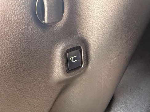 Used 2022 Jeep Compass Trailhawk w/ Trailhawk Elite Group AWD/4WD image 22