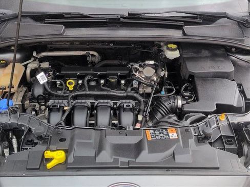 Used 2017 Ford Focus SEL w/ Cold Weather Package image 23