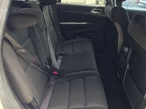 Used 2021 Jeep Grand Cherokee Laredo RWD image 18
