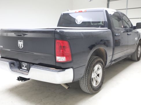 Used 2022 RAM 1500 Classic SLT w/ Trailer & Traction Group RWD image 4