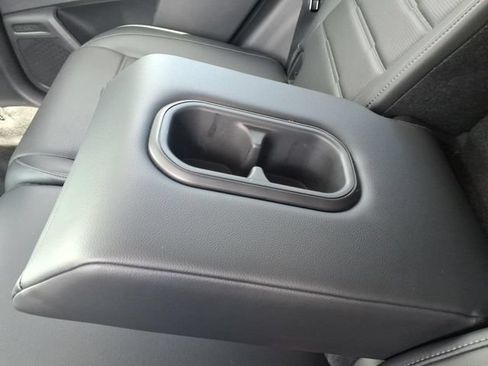 Used 2023 Honda CR-V EX-L image 9