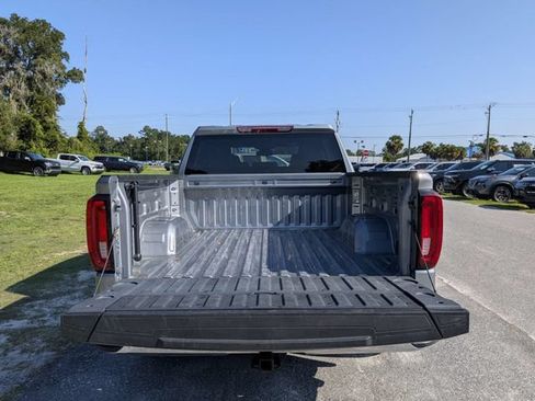 Used 2025 GMC Sierra 1500 SLT AWD/4WD image 12