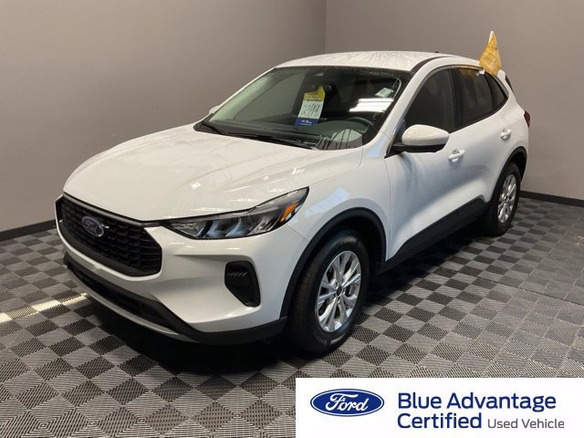 Used 2023 Ford Escape Active w/ Tech Pack #2 AWD/4WD image 1