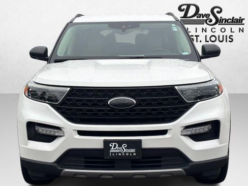 Used 2020 Ford Explorer XLT w/ Equipment Group 202A AWD/4WD image 8