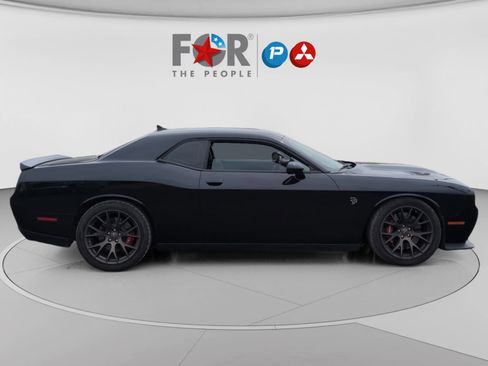Used 2016 Dodge Challenger SRT Hellcat RWD image 6