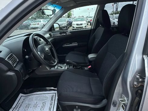 Used 2012 Subaru Forester 2.5X Premium w/ All-Weather Pkg AWD/4WD image 10