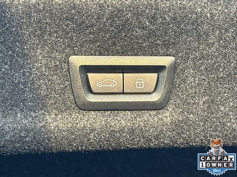 Used 2025 BMW M3 w/ Executive Package image 19