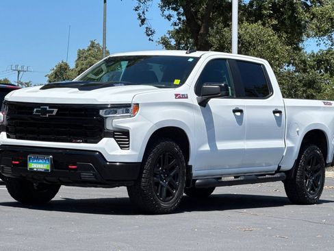 Used 2025 Chevrolet Silverado 1500 LT Trail Boss w/ Protection Package AWD/4WD image 7
