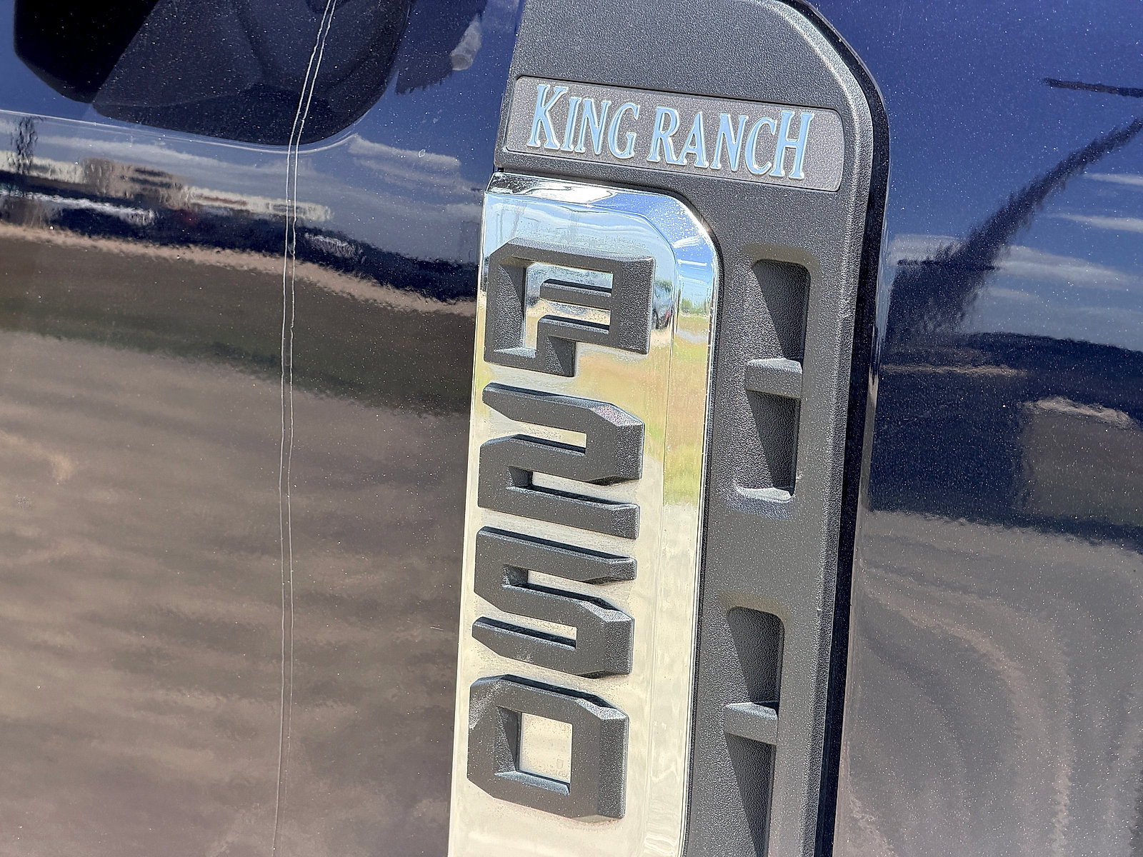 Used 2023 Ford F250 King Ranch w/ Chrome Package AWD/4WD image 10