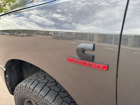 Used 2024 RAM 2500 Laramie w/ Night Edition AWD/4WD image 10