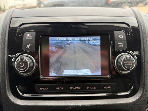 Used 2019 RAM ProMaster 3500 w/ Interior Convenience Group image 21