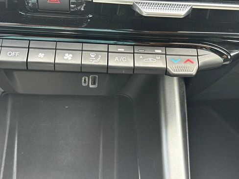 Certified 2025 Dodge Hornet R/T AWD/4WD image 34