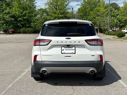 Used 2022 Ford Escape Titanium w/ Titanium Elite Package FWD image 4