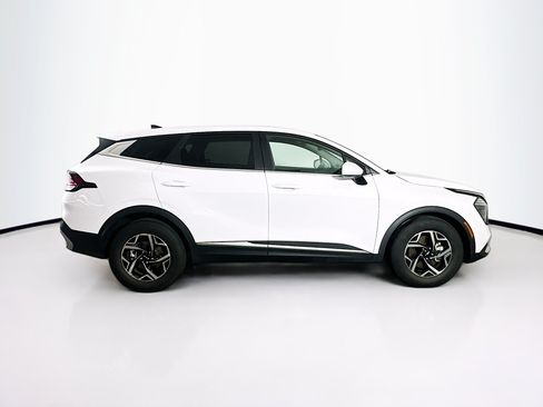 Used 2025 Kia Sportage LX FWD image 10