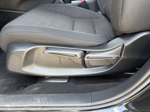 Used 2024 Honda HR-V LX image 19