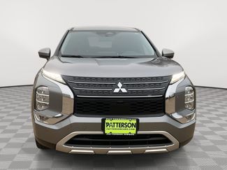 Used 2023 Mitsubishi Outlander SE video 2