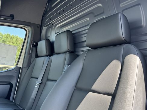 New 2025 Mercedes-Benz Sprinter 2500 image 16