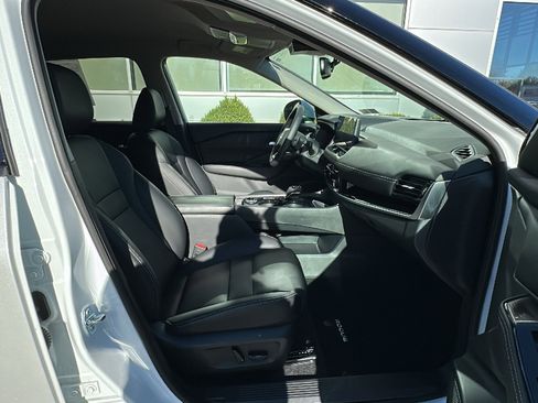 Certified 2024 Nissan Rogue SL image 22