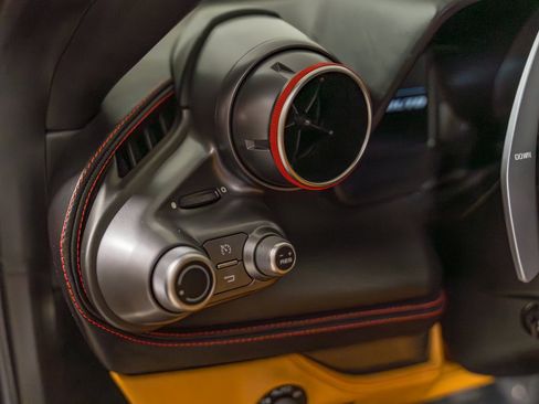 Used 2020 Ferrari F8 Tributo image 20