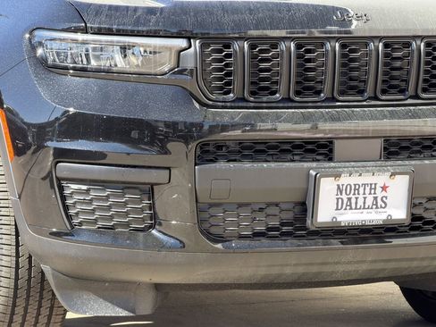 New 2025 Jeep Grand Cherokee L Altitude image 7