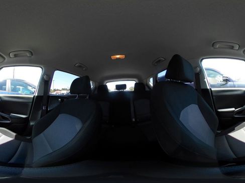 Used 2025 Kia Soul LX w/ LX Technology Package FWD image 40