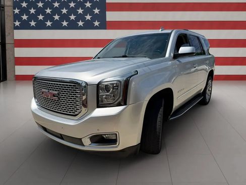 Used 2016 GMC Yukon Denali w/ Open Road Package AWD/4WD image 3