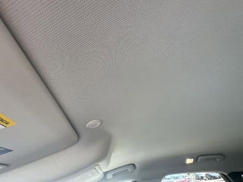 Used 2021 Ford Escape SE w/ Cold Weather Package image 19