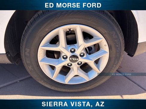 Used 2025 Kia Soul LX FWD image 34